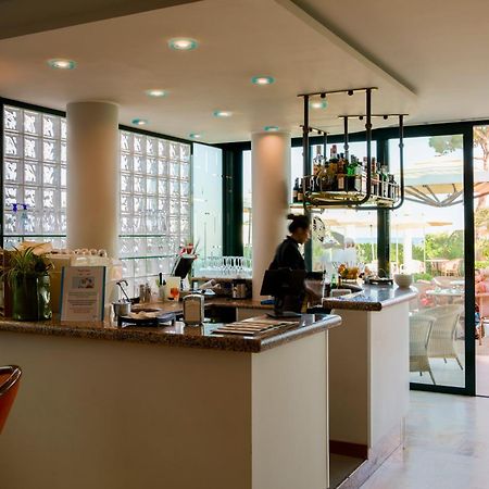 Ruhl Beach Hotel & Suites リド・ディ・イエゾロ エクステリア 写真