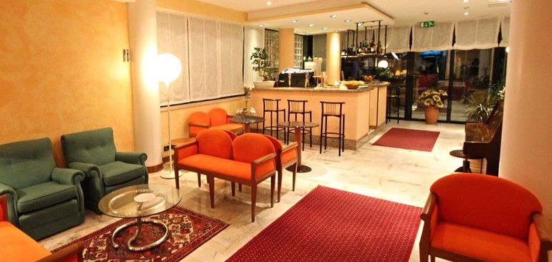 Ruhl Beach Hotel & Suites リド・ディ・イエゾロ エクステリア 写真